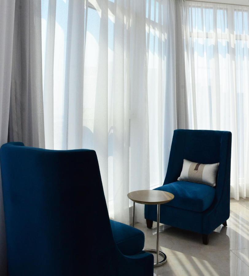 The Lodge Suites Manama Exterior photo