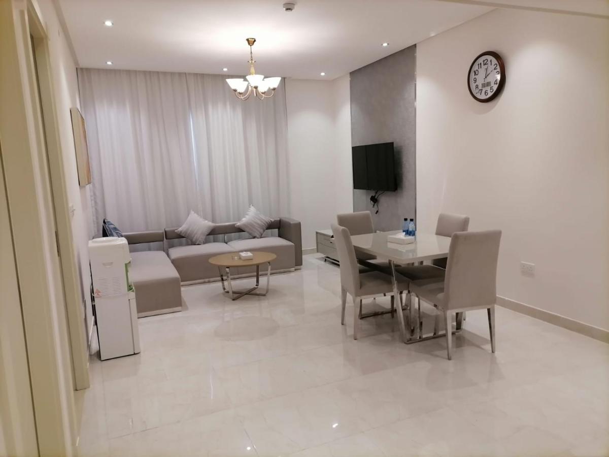 The Lodge Suites Manama Exterior photo
